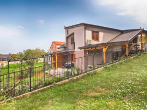 Apartment Lovre 1605
